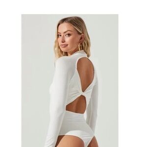 ASTR prue long sleeve cutout bodysuit